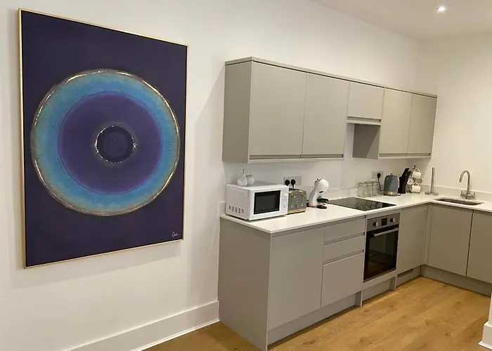 1 2 Bedrooms, Sleeps X 6 *